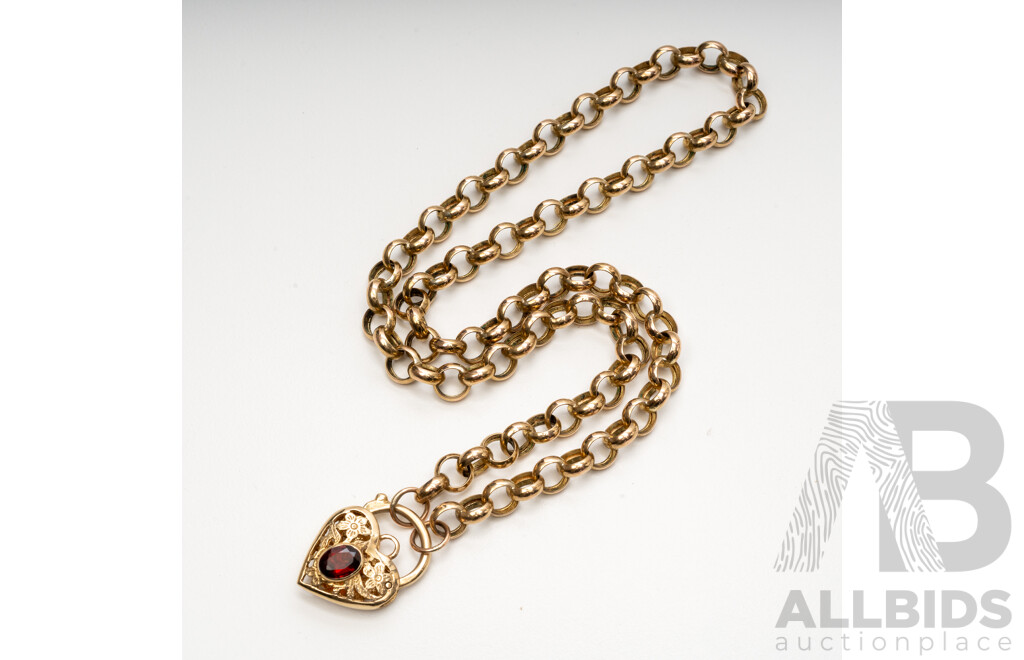 9ct Yellow Gold Belcher Necklace with Heart Locket & Oval Garnet. Length - 50cms