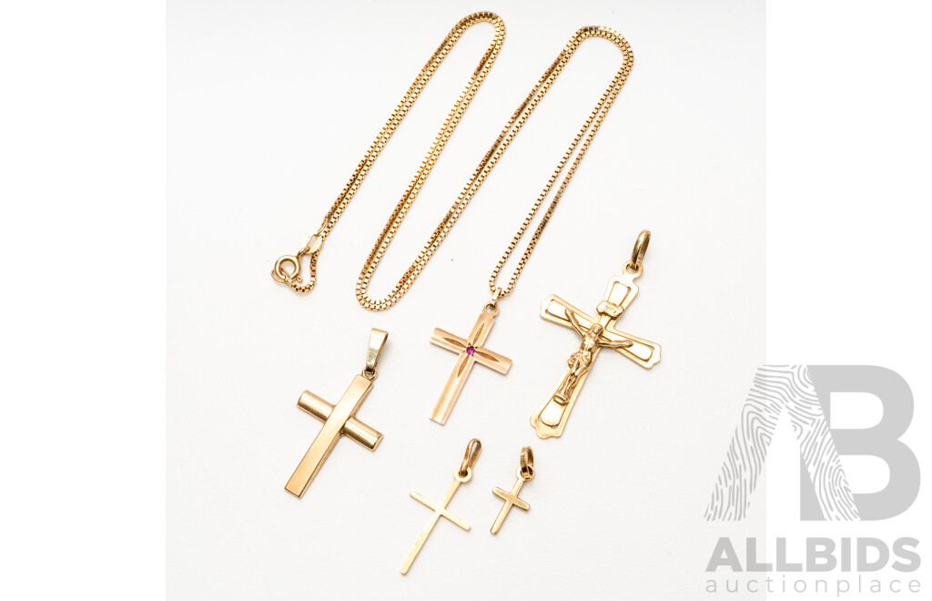 Collection of 9ct Yellow Gold Crosses and Necklace - Lot of 6