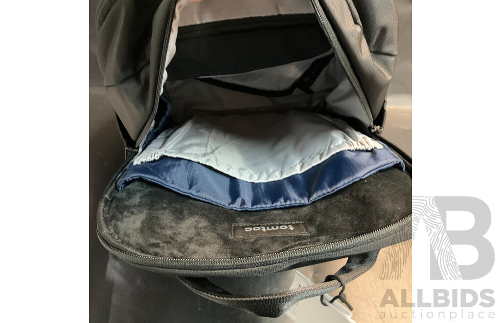 Tomtoc 16-inch Laptop Backpack - Black - Lot of 5 - Estimated Total $700