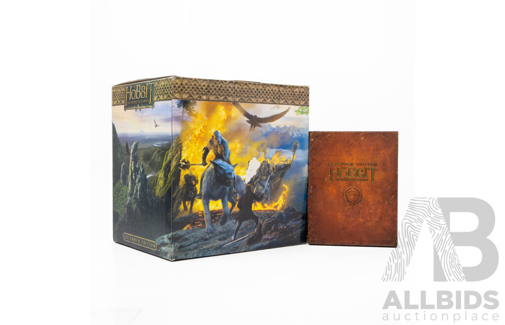 the Hobbit, an Unexpected Journey Five Disc Blu-Ray Box Set with Figure