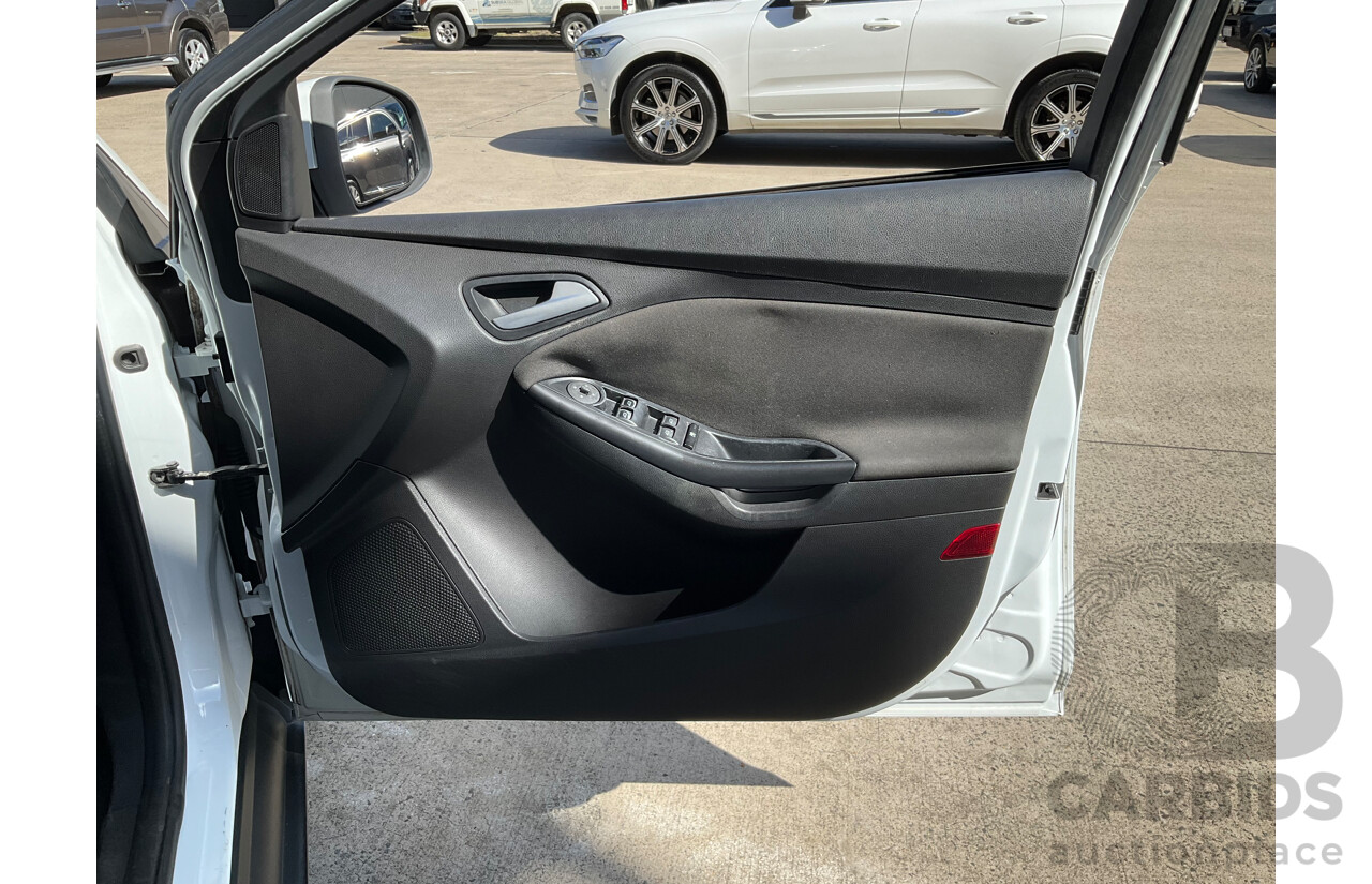 07/2015 Ford Focus Trend (FWD) LW MK2 MY14 5D Hatchback White 2.0L