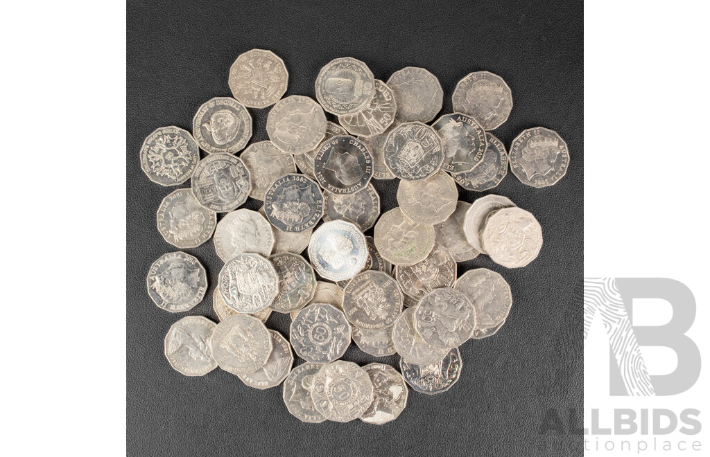 Fifty Australian Fifty Cent Coins Including 2016 Fifty Years Decimal Currency, 1991twenty Five Years Decimal Currency, 2024 Fifty Years NAIDOC(2), 2014 AIATSIS, 2019 Year of Indigenous People, 2017 Mabo..........