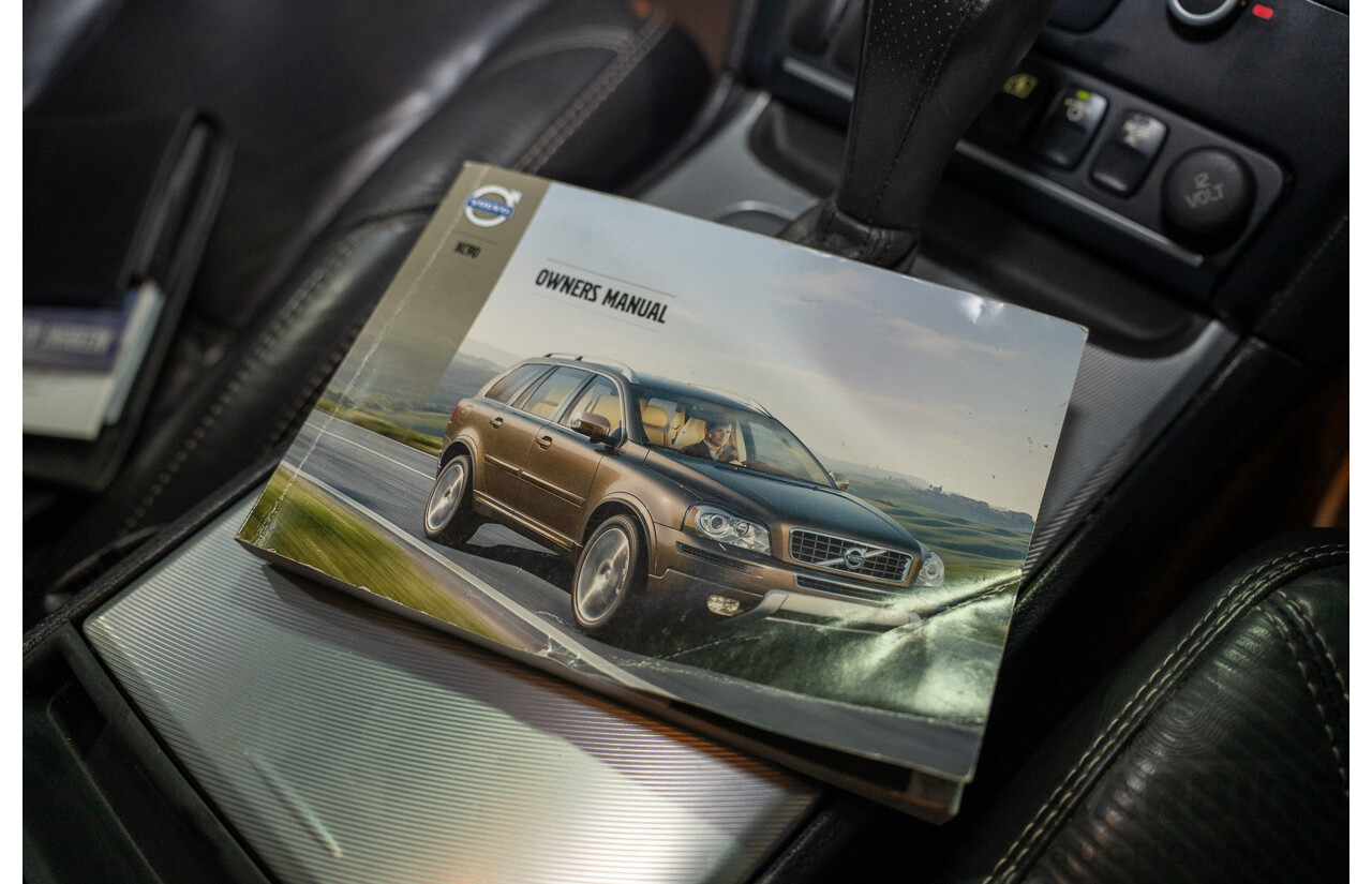 1/2013 Volvo XC90 3.2 R-Design MY12 4d Wagon Silver 3.2L