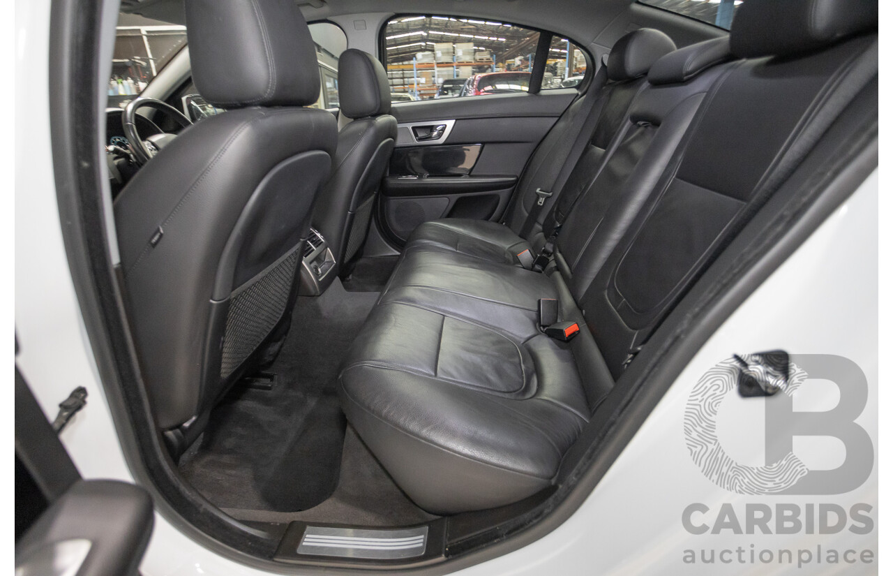 10/2014 Jaguar XF Premium Luxury MY14 4d Sedan Polaris White Turbo 2.0L