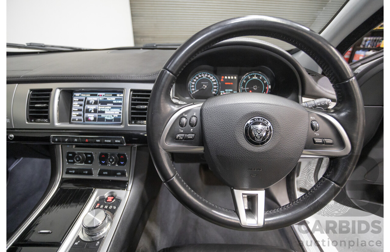 10/2014 Jaguar XF Premium Luxury MY14 4d Sedan Polaris White Turbo 2.0L