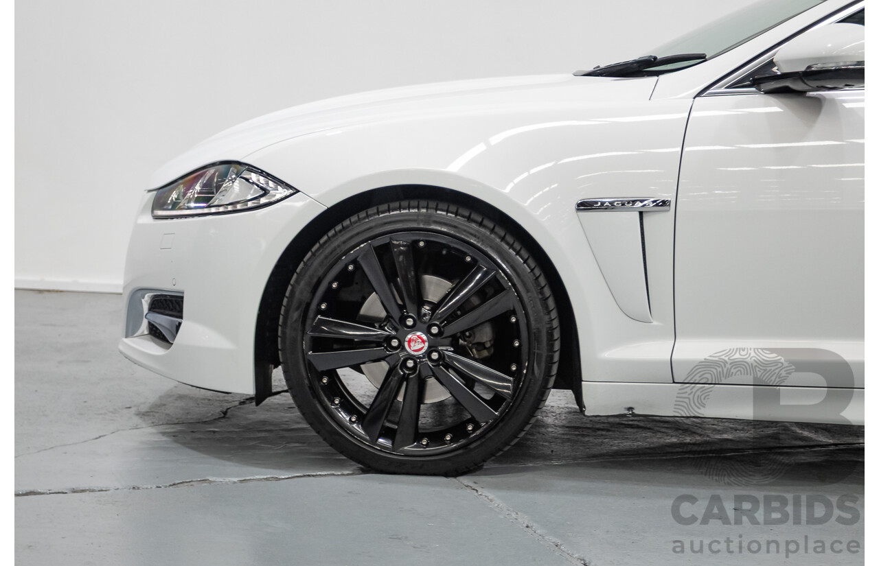 10/2014 Jaguar XF Premium Luxury MY14 4d Sedan Polaris White Turbo 2.0L