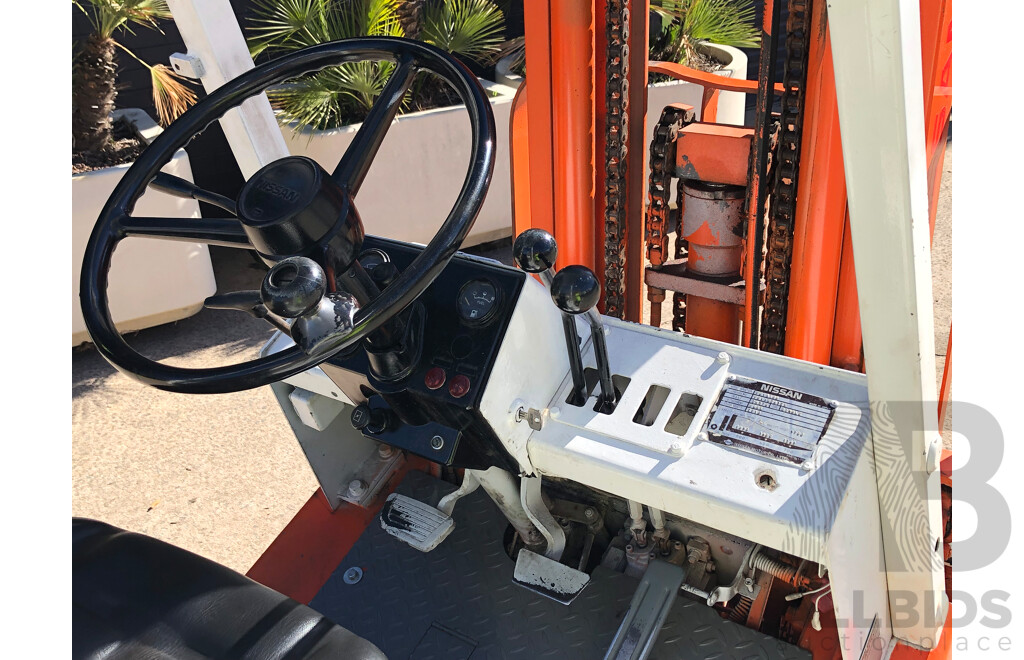 Nissan F01A18U LPG/Petrol Engine Powered Counterbalance Forklift