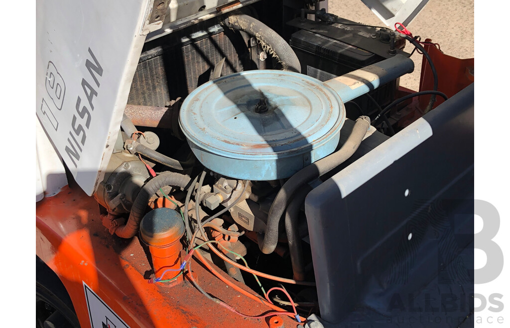 Nissan F01A18U LPG/Petrol Engine Powered Counterbalance Forklift