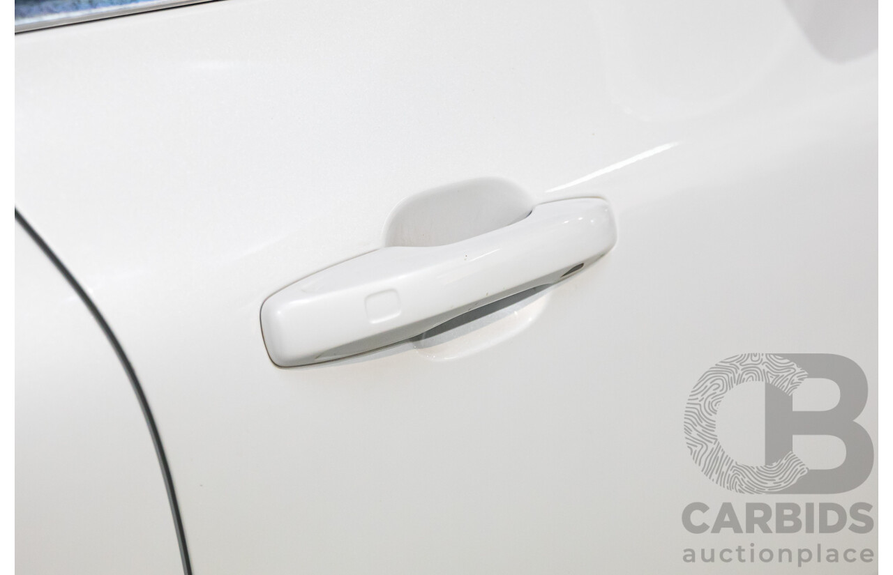 11/2019 Volvo XC60 T5 Inscription (AWD) 246 MY20 4d Wagon Ice White Turbo 2.0L