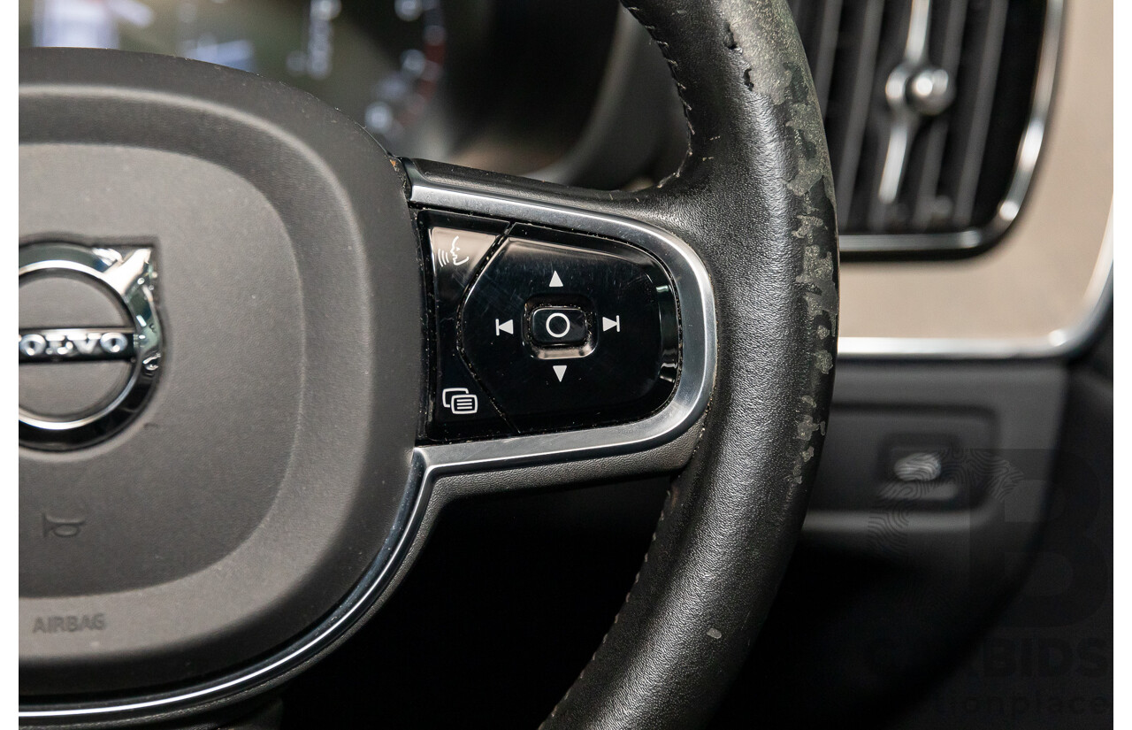 11/2019 Volvo XC60 T5 Inscription (AWD) 246 MY20 4d Wagon Ice White Turbo 2.0L