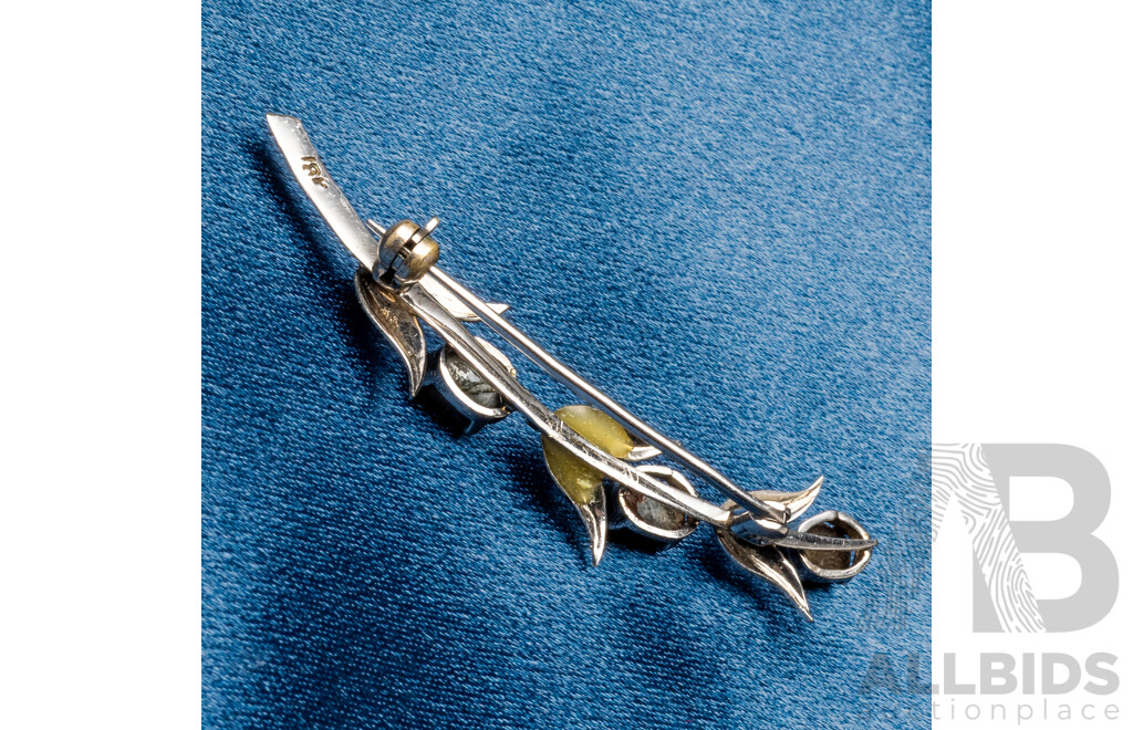 Vintage 18ct White Gold Plated Branch Brooch with 3x Oval Cabochon Smokey Topaz - 4.27gms