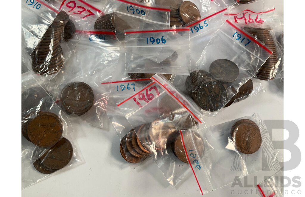 Collection of United Kingdom Pennies and Half Pennies, Examples Spanning 1896 to 1967, Bagged Into Years - Approximately 6.2 Kilograms