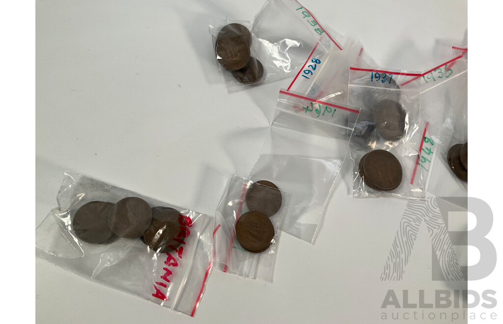 Collection of United Kingdom Pennies and Half Pennies, Examples Spanning 1896 to 1967, Bagged Into Years - Approximately 6.2 Kilograms