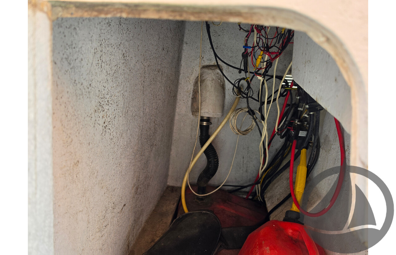 6m Custom Build Centre Console Fibreglass Boat with 60hp Honda Outboard and Trailer