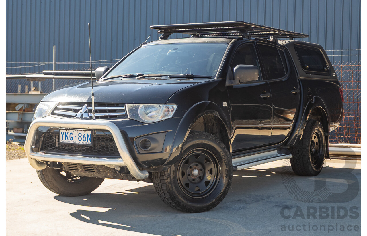 05/2015 Mitsubishi Triton GLX (4x4) MN MY15 Double Cab Utility Black Turbo Diesel 2.5L
