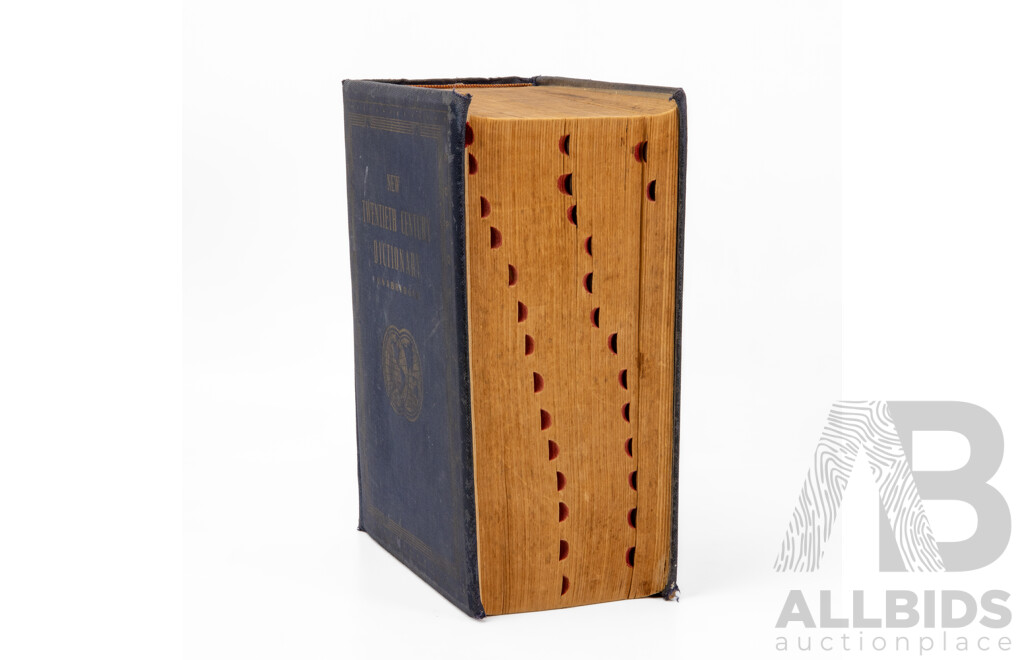 New Twentieth Century Dictionary Unabridged, World Publishing Company, 1943
