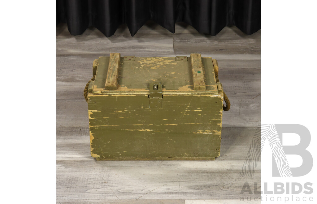 Vintage Timber Ammunition Box with Rabbit Traps