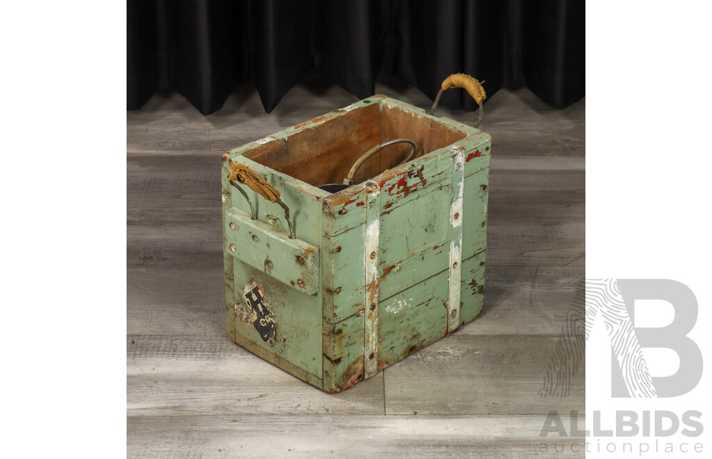 Vintage Timber Ammunition Box with Large Gauge
