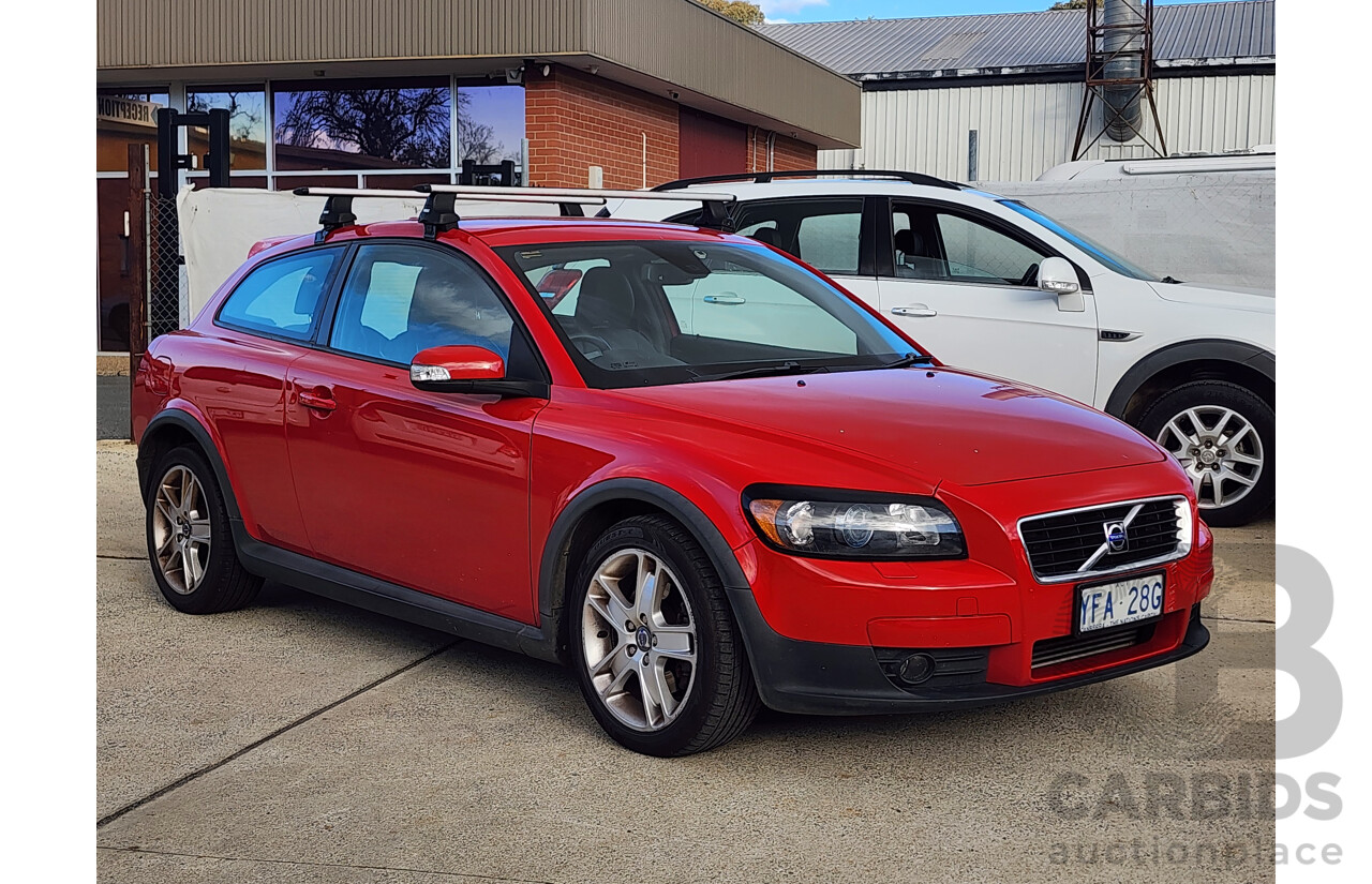 4/2007 Volvo C30 T5  3d Hatchback Red 2.5L