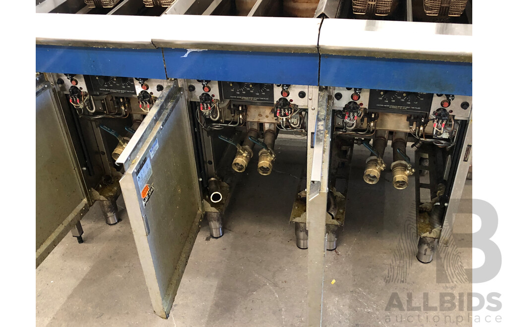 Blue Seal GT46 Stainless Steel Gas Deep Frying Station