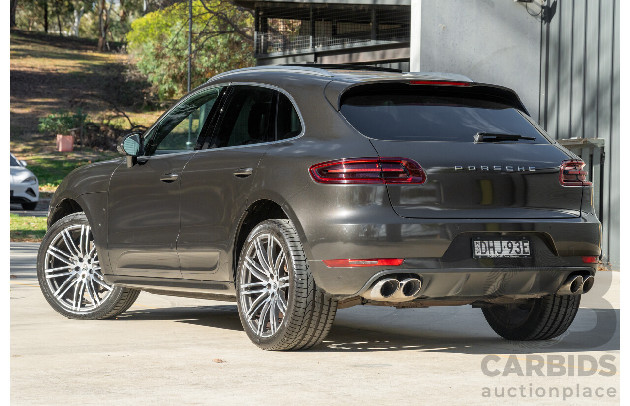 7/2016 Porsche Macan S Diesel (AWD) MY17 4d Wagon Night Blue Metallic / Wrapped Black Turbo Diesel 3.0L