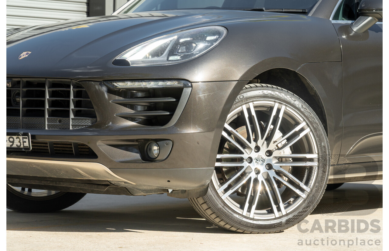 7/2016 Porsche Macan S Diesel (AWD) MY17 4d Wagon Night Blue Metallic / Wrapped Black Turbo Diesel 3.0L