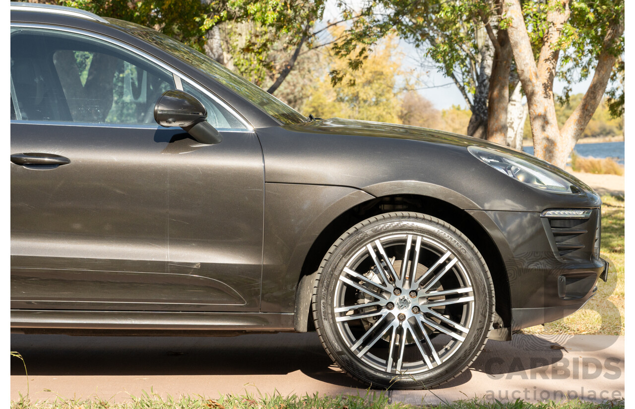 7/2016 Porsche Macan S Diesel (AWD) MY17 4d Wagon Night Blue Metallic / Wrapped Black Turbo Diesel 3.0L