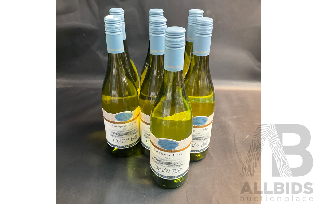 Oyster Bay Sauvignon Blanc, Pinot Noir & Minuty Provence & Cloudy Bay Sauvignon Blanc - Lot of 11