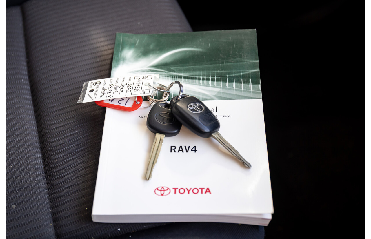 6/2013 Toyota RAV4 GX (FWD) ZSA42R 4d Wagon White 2.0L