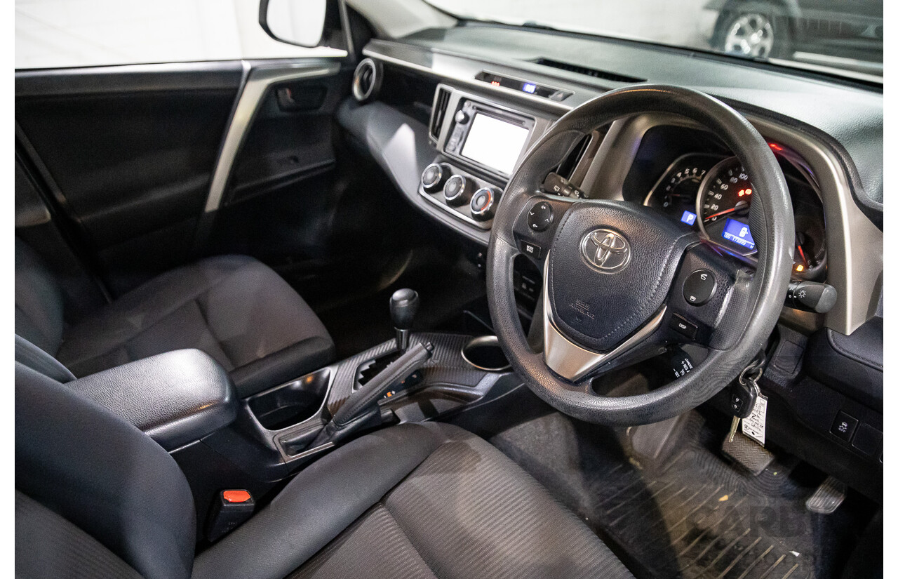 6/2013 Toyota RAV4 GX (FWD) ZSA42R 4d Wagon White 2.0L