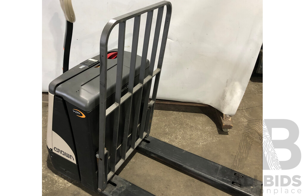 Crown Electric Pallet Truck and Charger - WP 3000