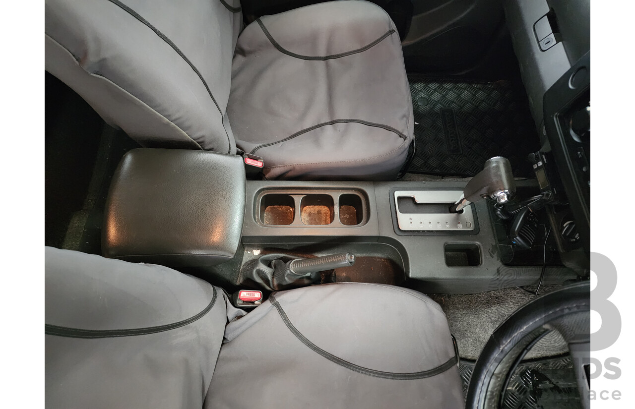 2/2011 Nissan Navara ST (4x4) D40 Dual Cab P/Up Grey 2.5L