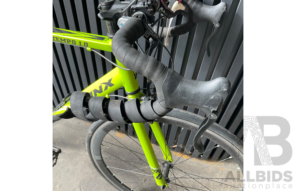 TRINX Tempo 1.0 Size L (56cm) Bike