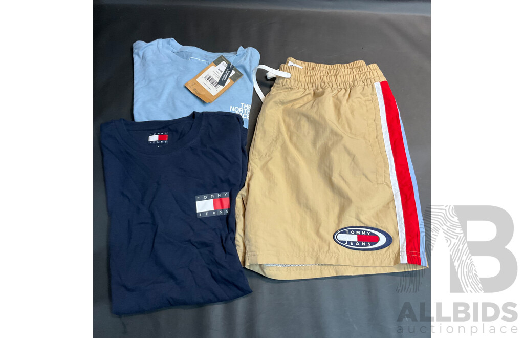 Tommy Jeans T-shirt ,Shorts & the North Face T-Shirt  - Lot of 3