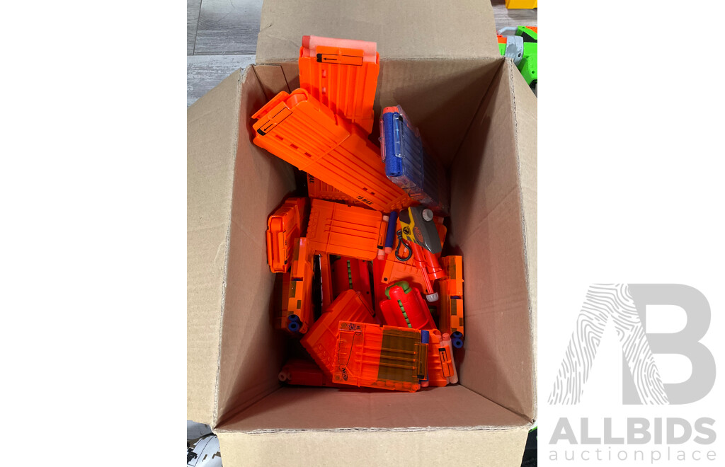 Large Collection Nerf Guns with Bullets and Clips