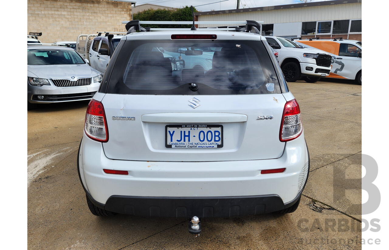 11/2012 Suzuki SX4  GY MY11 5d Hatchback White 2.0L