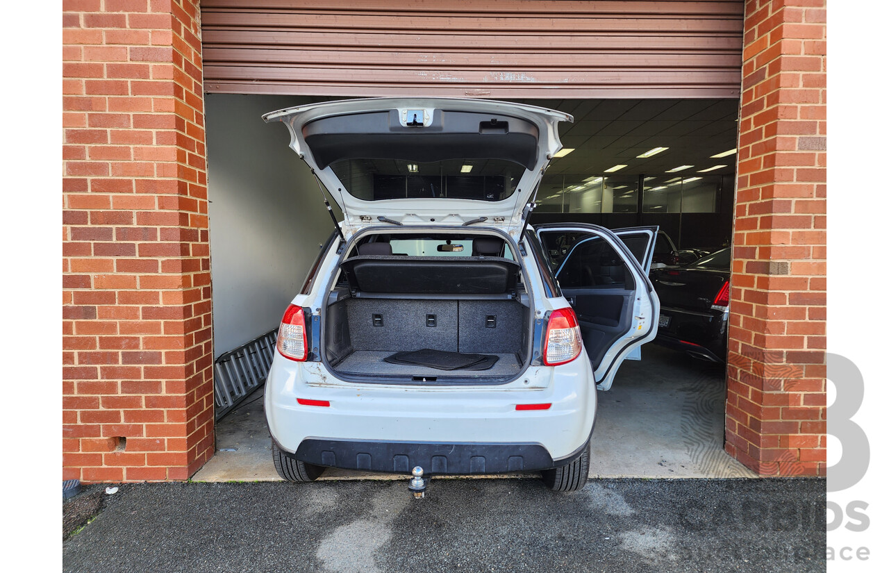 11/2012 Suzuki SX4  GY MY11 5d Hatchback White 2.0L