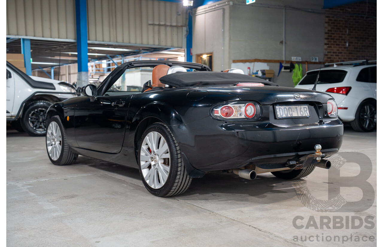 01/2006 Mazda MX-5 (RWD) NC 2D Convertible Black Soft Top 2.0L