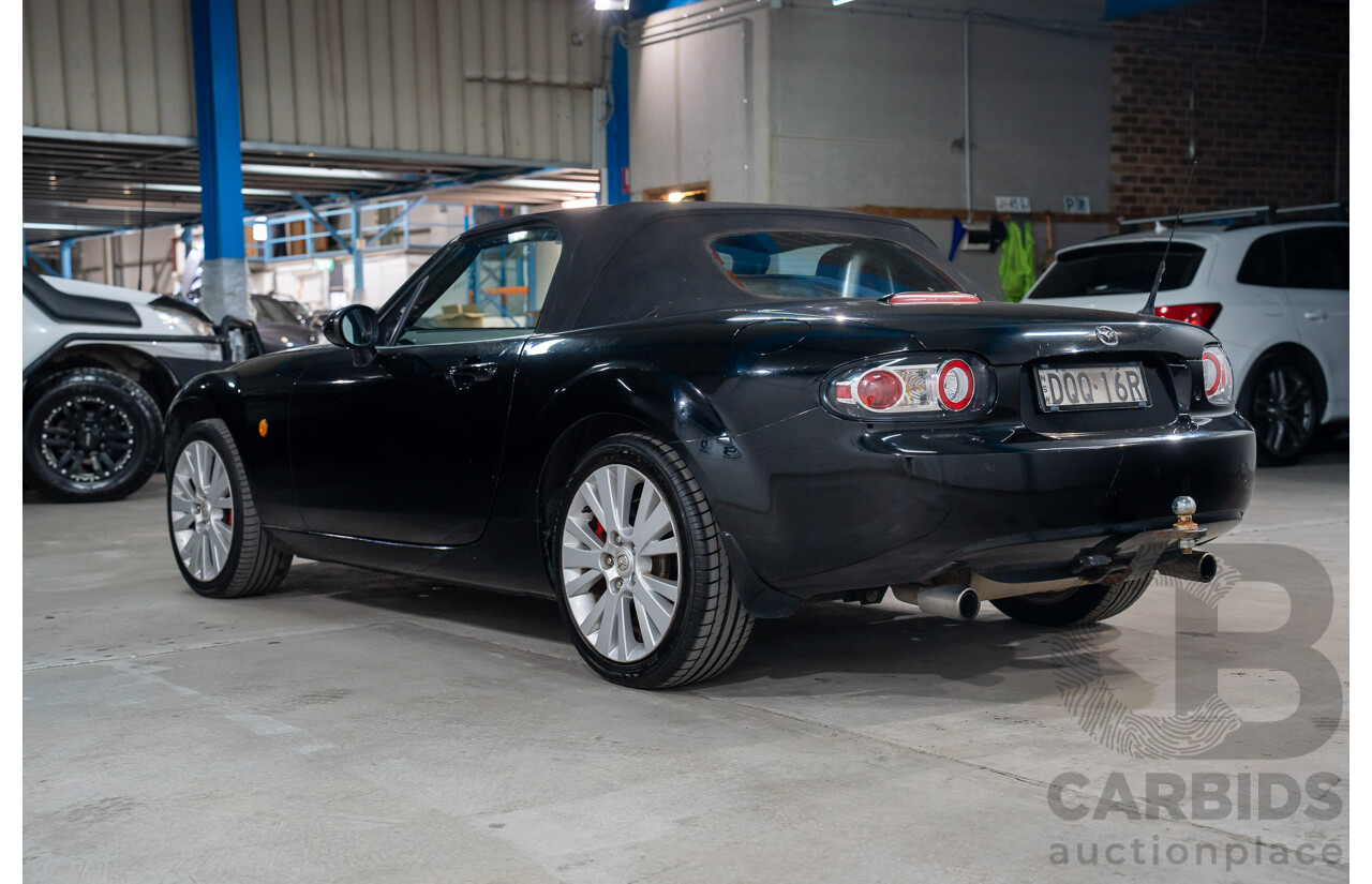 01/2006 Mazda MX-5 (RWD) NC 2D Convertible Black Soft Top 2.0L
