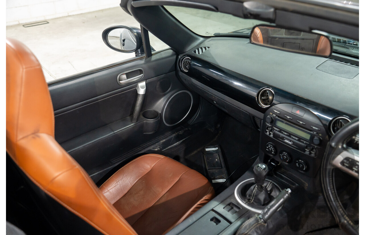 01/2006 Mazda MX-5 (RWD) NC 2D Convertible Black Soft Top 2.0L