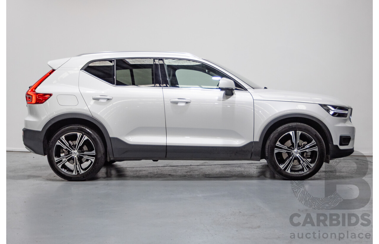 6/2021 Volvo XC40 T4 Inscription (AWD) 536 MY21 4d Wagon White Turbo 2.0L