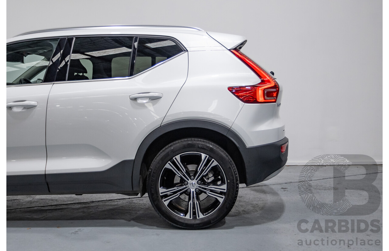 6/2021 Volvo XC40 T4 Inscription (AWD) 536 MY21 4d Wagon White Turbo 2.0L
