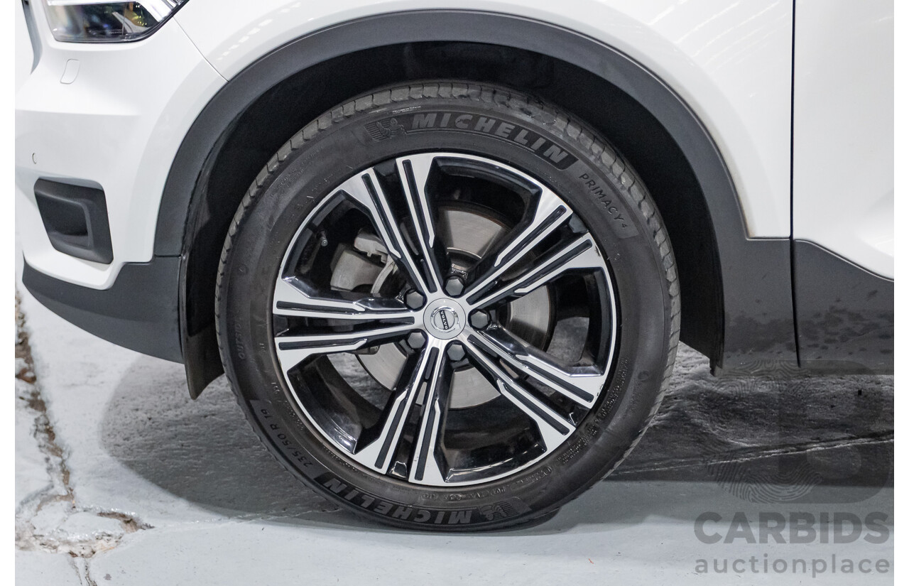 6/2021 Volvo XC40 T4 Inscription (AWD) 536 MY21 4d Wagon White Turbo 2.0L