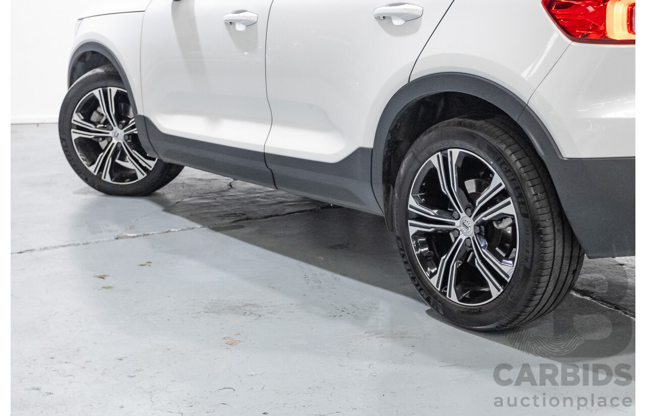 6/2021 Volvo XC40 T4 Inscription (AWD) 536 MY21 4d Wagon White Turbo 2.0L