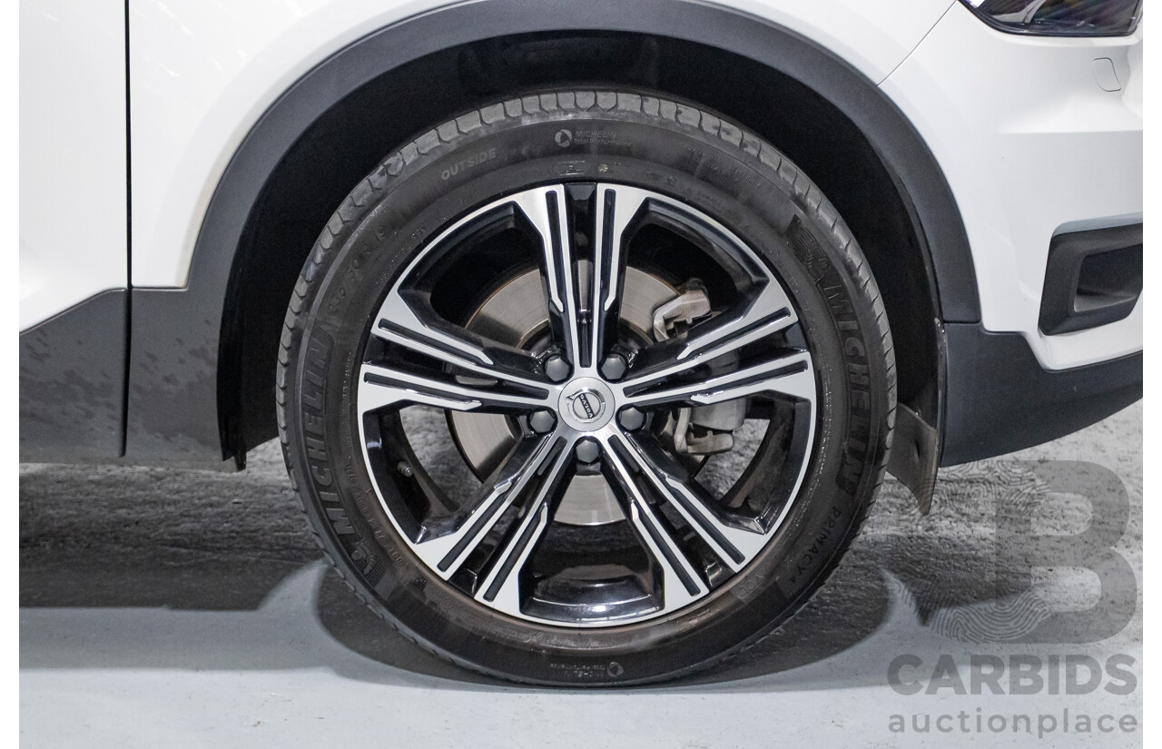 6/2021 Volvo XC40 T4 Inscription (AWD) 536 MY21 4d Wagon White Turbo 2.0L