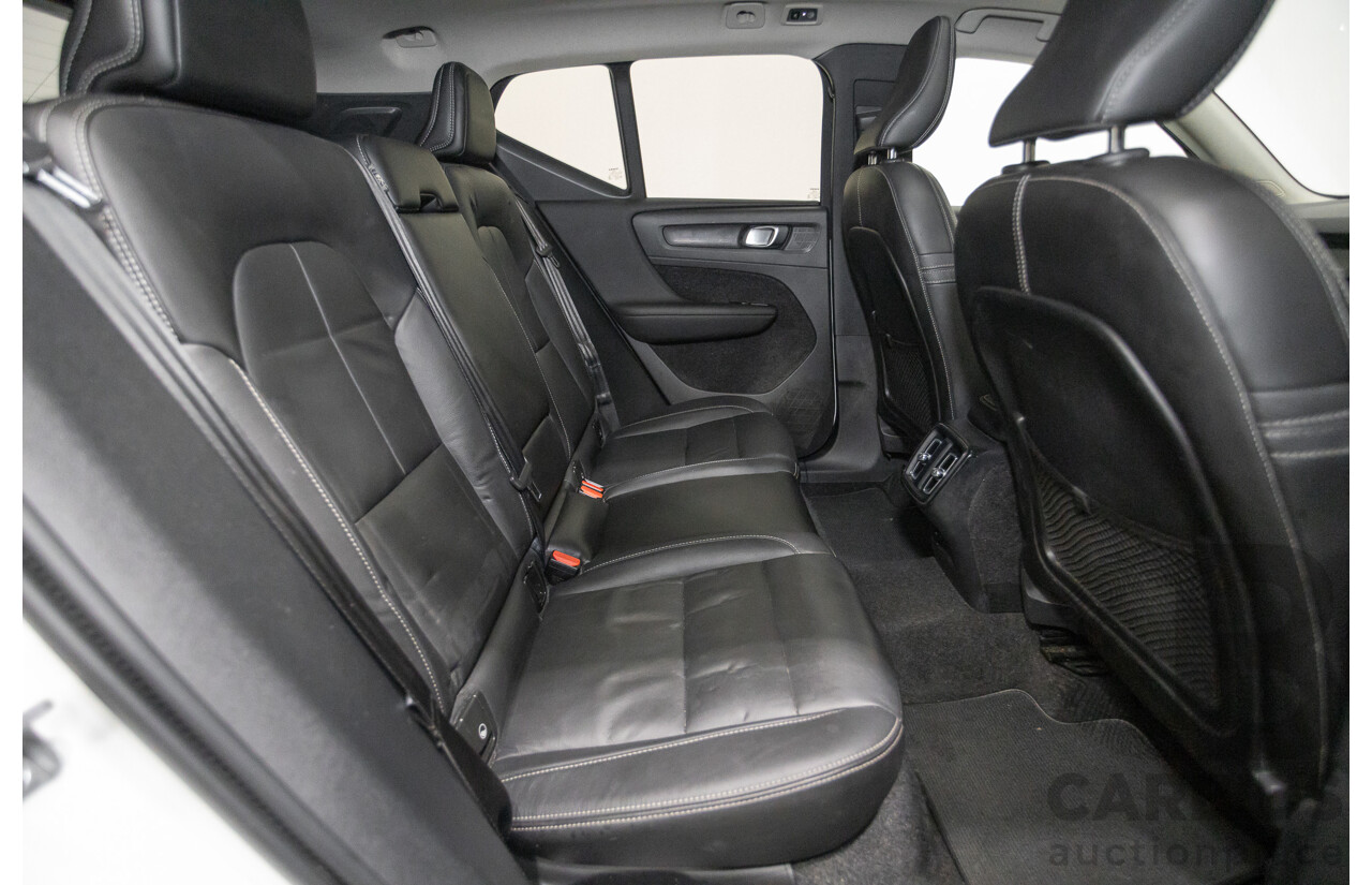 6/2021 Volvo XC40 T4 Inscription (AWD) 536 MY21 4d Wagon White Turbo 2.0L