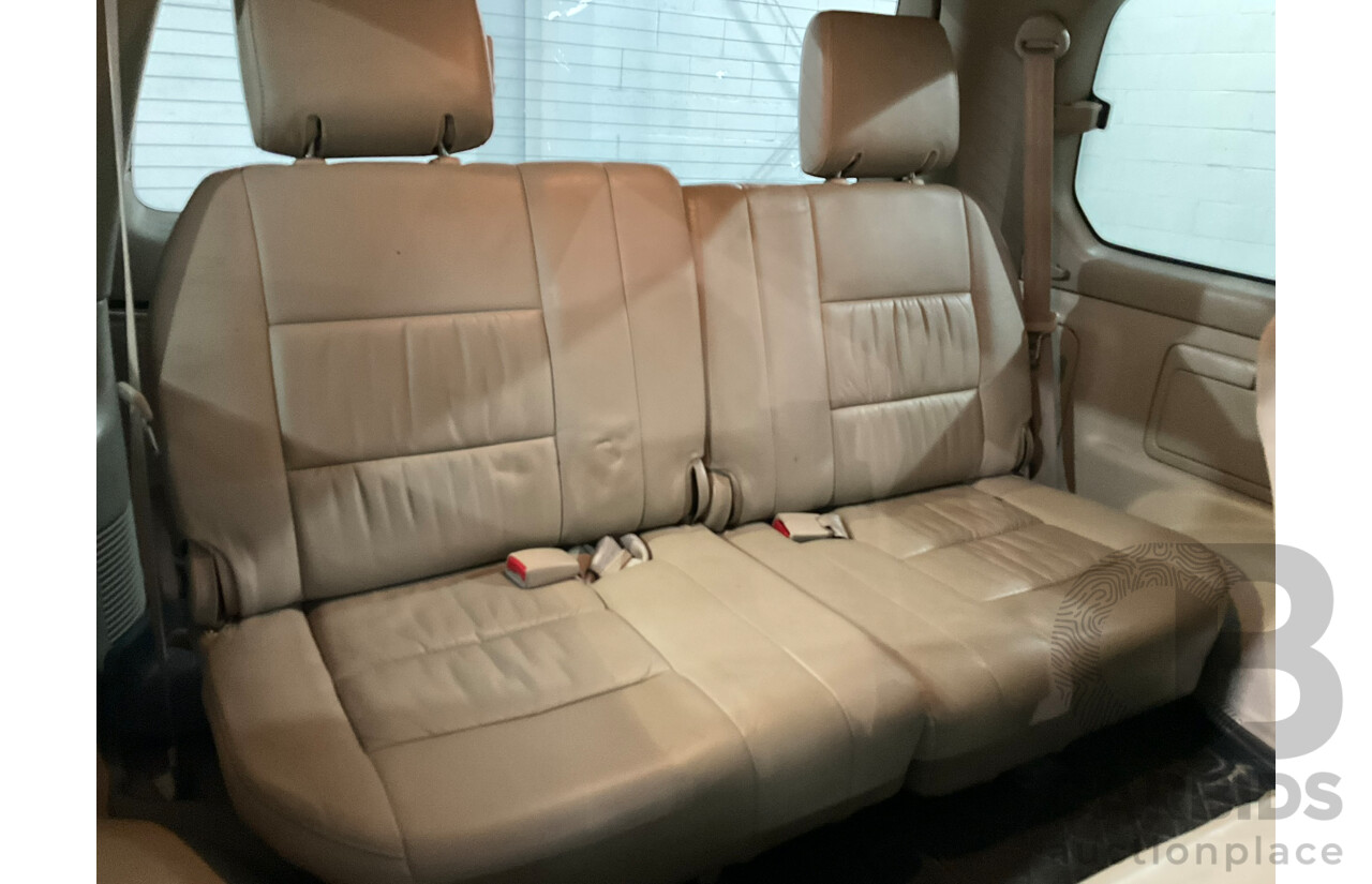 05/2004 Toyota Landcruiser GXL (4x4) UZJ100R 4d Wagon Arctic white V8 4.7L 8 Seater