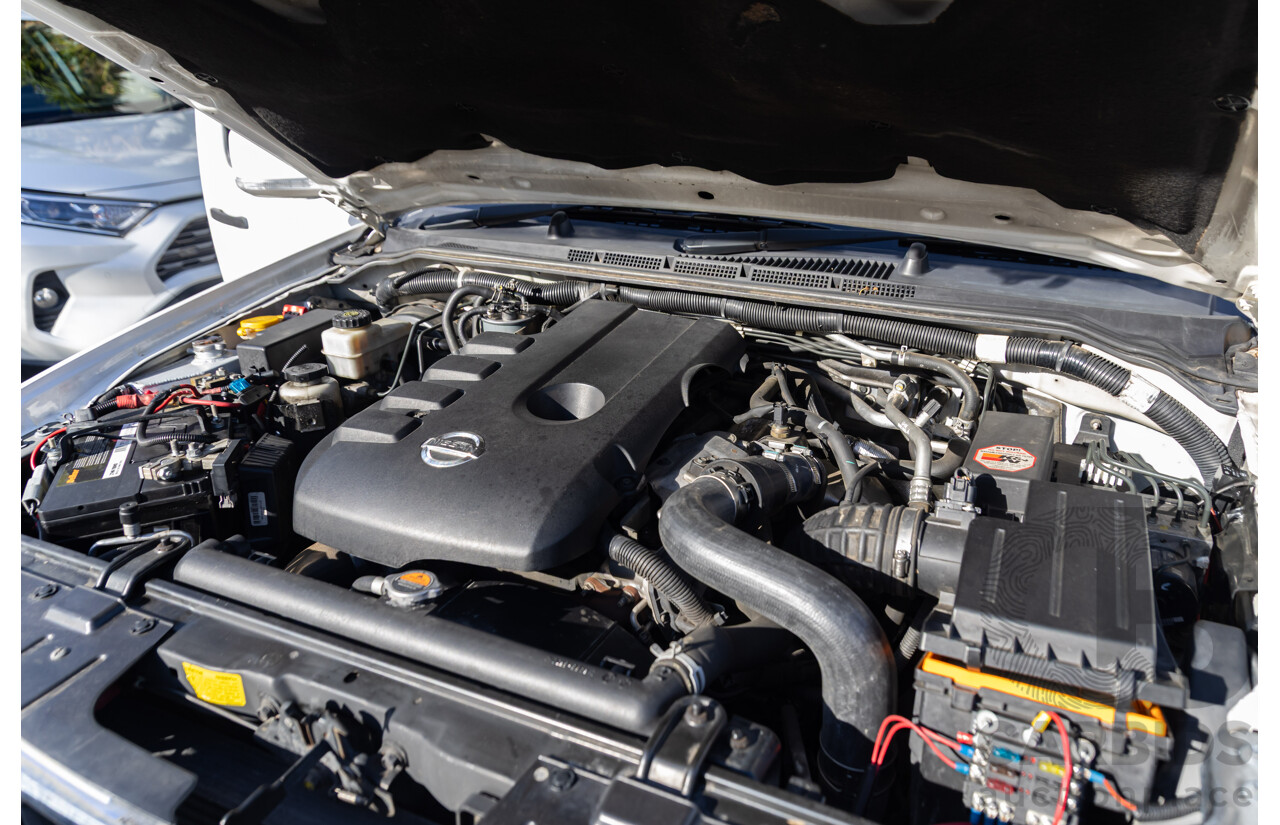 9/2013 Nissan Navara ST (4x4) D40 MY12 Dual Cab P/Up White 2.5L