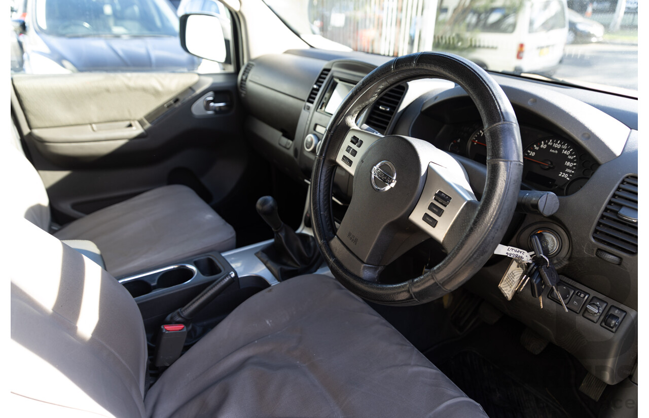 9/2013 Nissan Navara ST (4x4) D40 MY12 Dual Cab P/Up White 2.5L