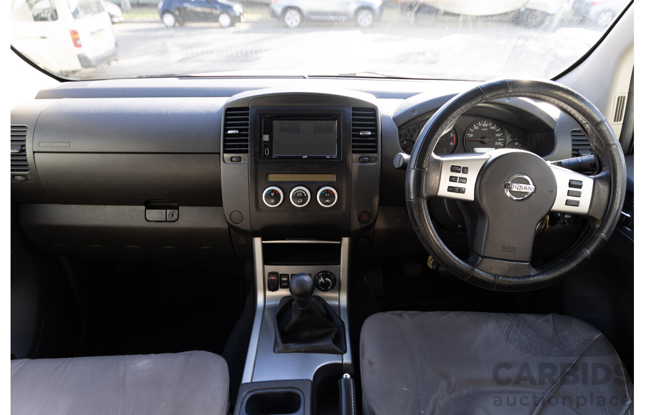 9/2013 Nissan Navara ST (4x4) D40 MY12 Dual Cab P/Up White 2.5L